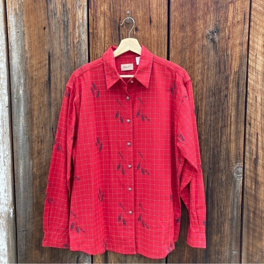 Vintage Wrangler Red feather pattern Button Up Shirt Size XL women's